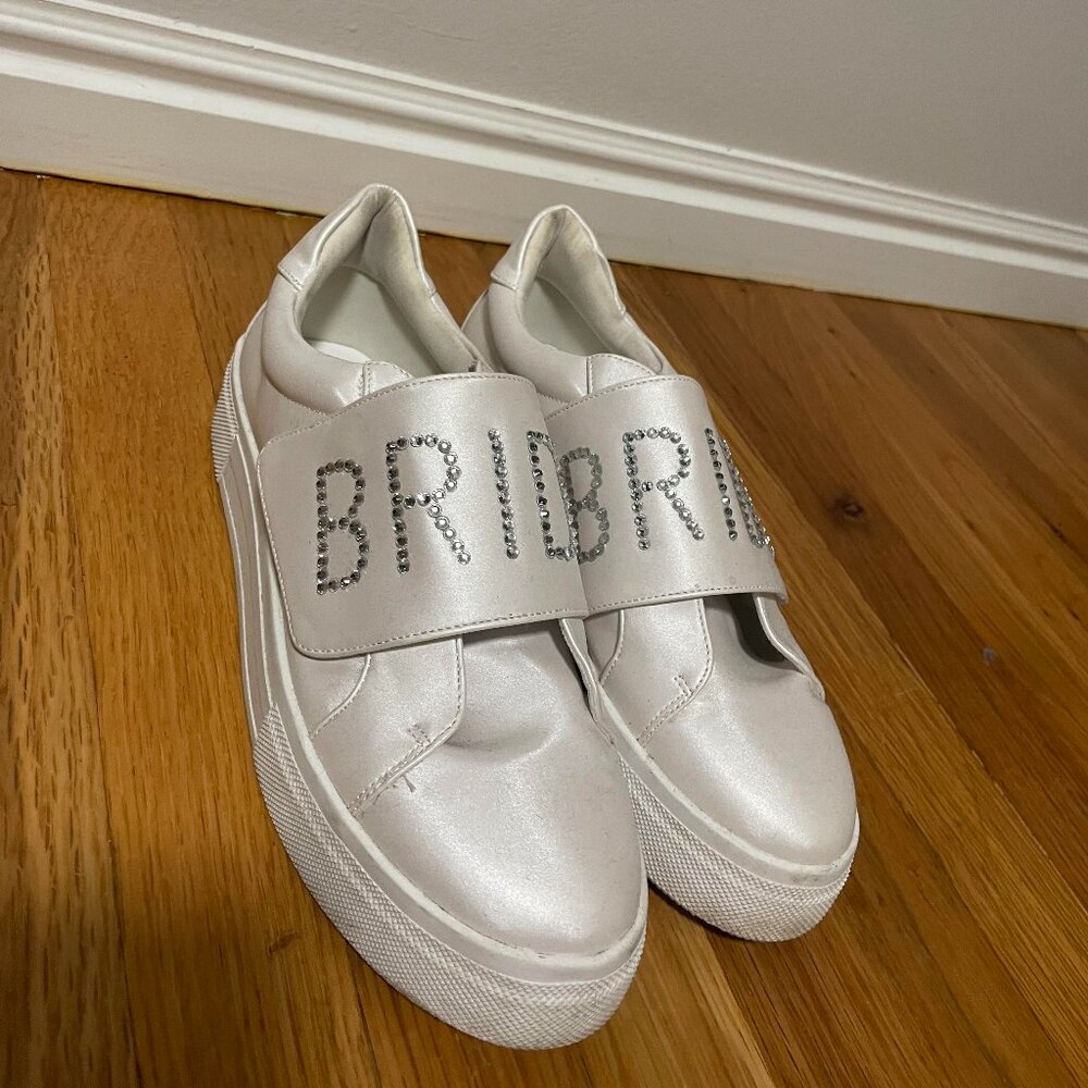 Lulu Bride sneakers - size 10